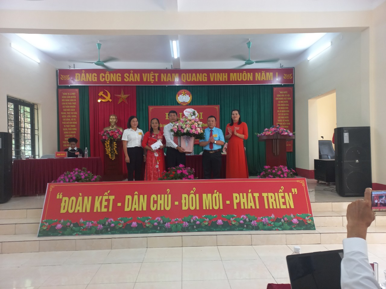 Đại hội đại biểu MTTQ Việt Nam xã Đông Thành lần thứ V