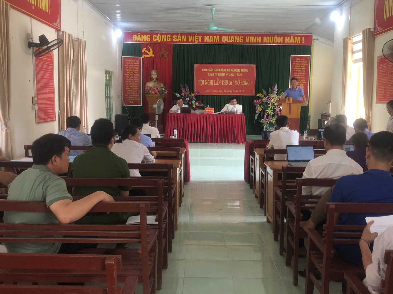 Hội nghị BCH Đảng bộ xã Đông Thành lần thứ 25 ( mở rộng )